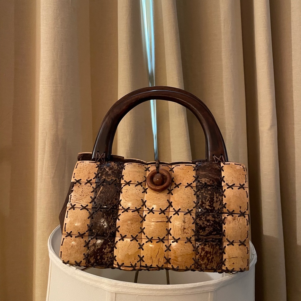 Vintage Tan and Brown Handbag - Picture 3 of 16